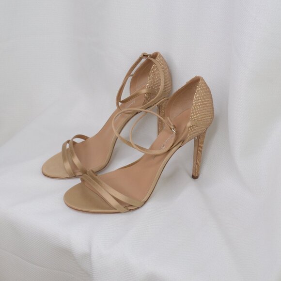 NWOB Salvatore Ferragamo Ines X5 Crystal Embelished Ankle Strap Heels Sz 9.5 - Picture 2 of 10